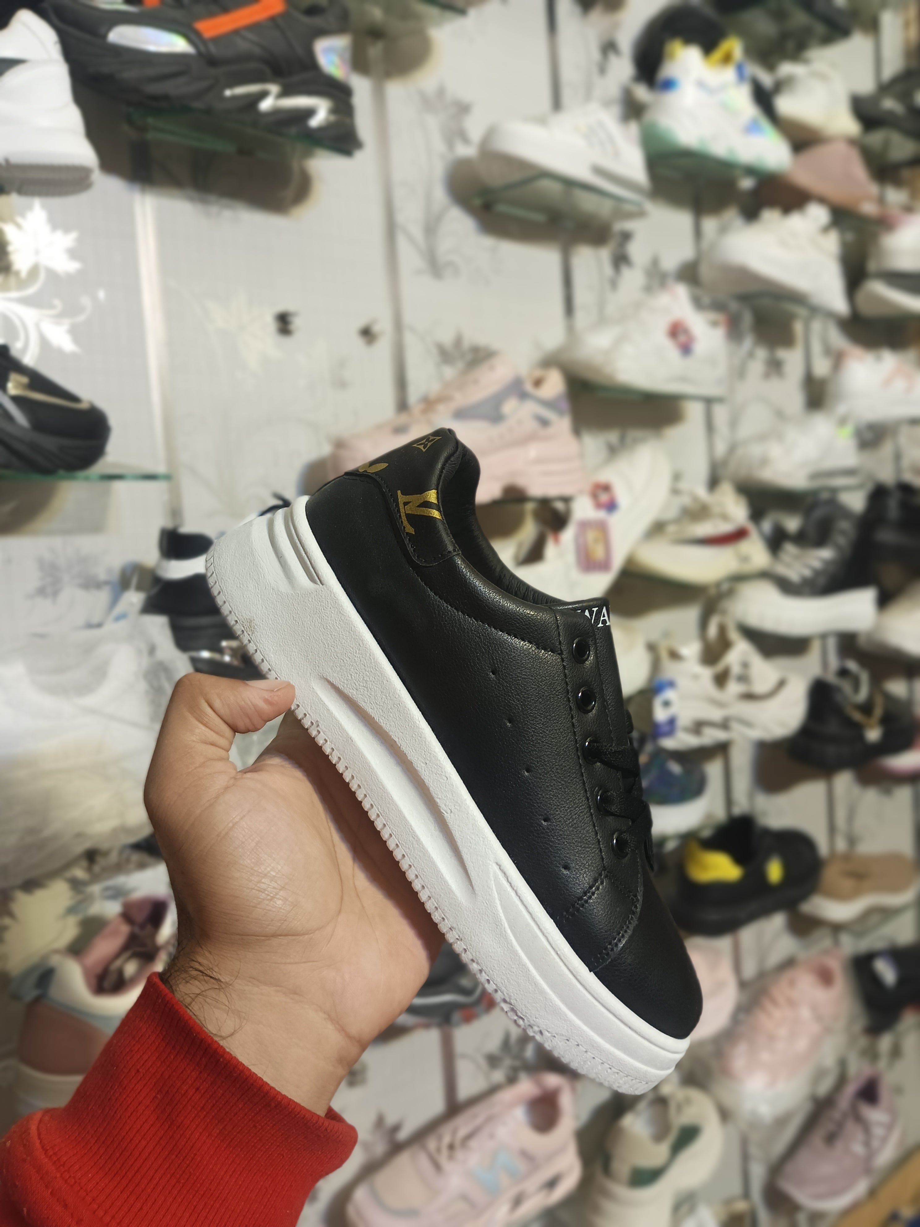 VL sneakers