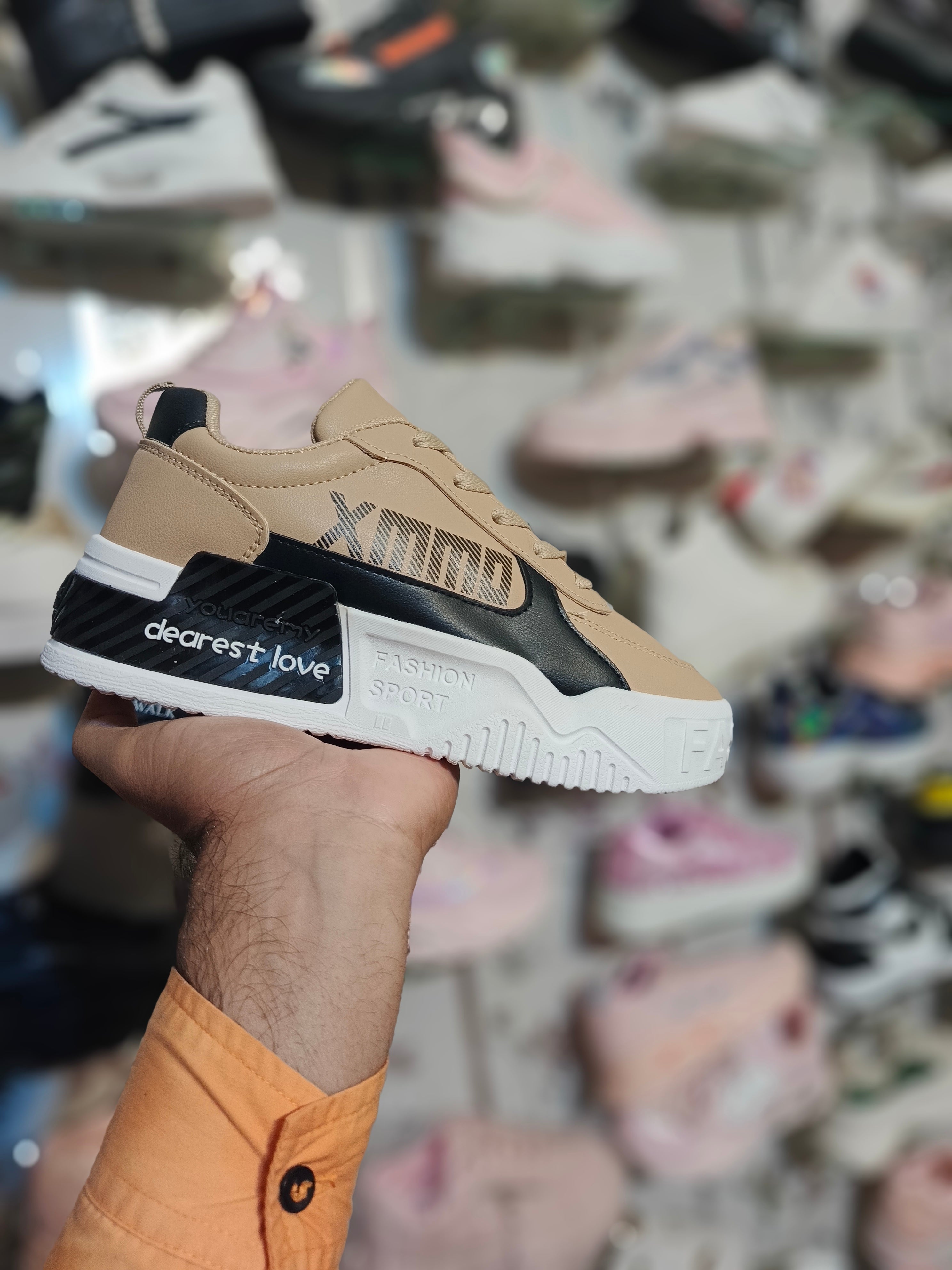 Xmma fashion sneaker for girl/women