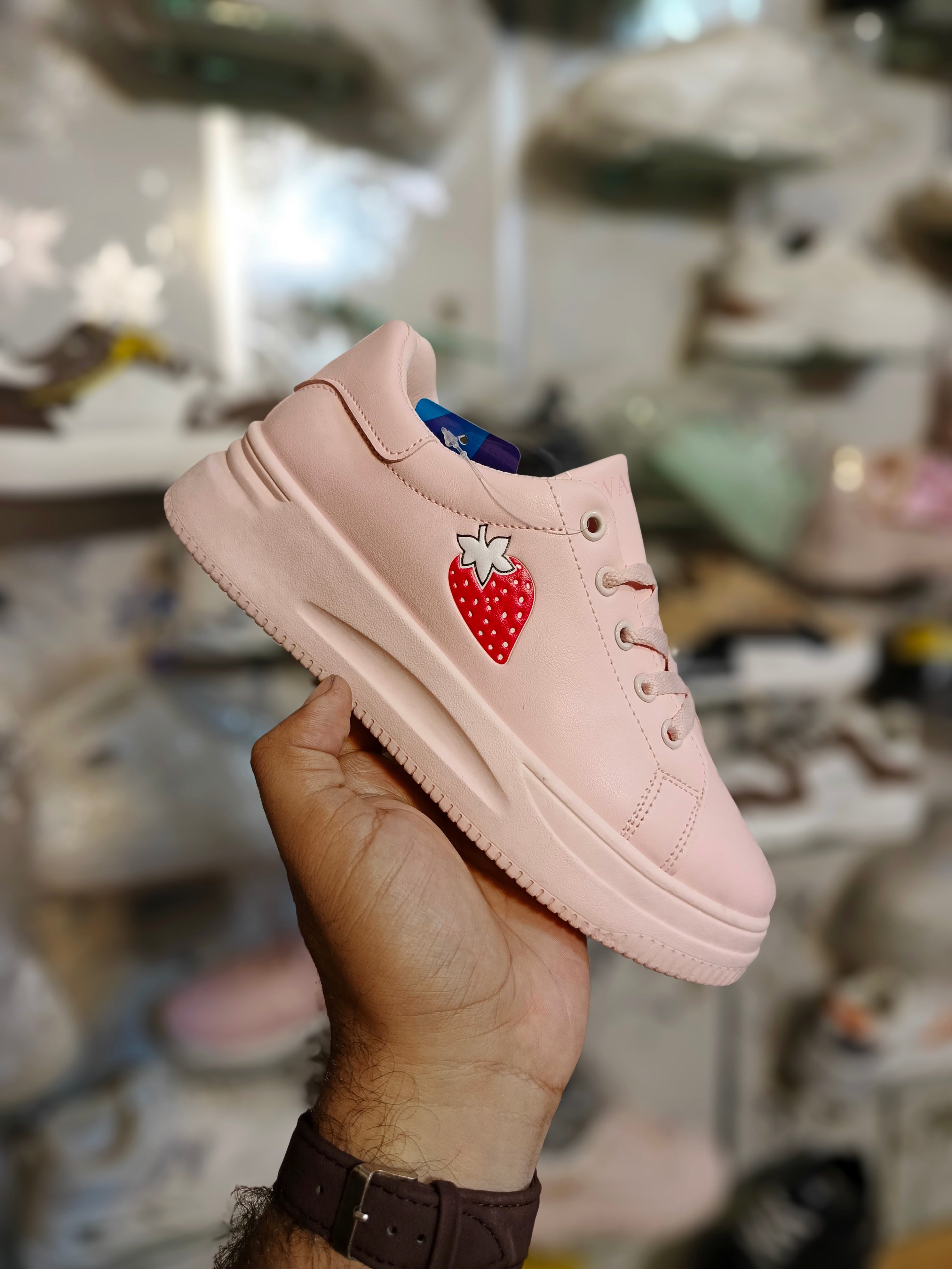 New Women Casual Walking Shoes Summer Flat Lace Up Leather High Quality Sneakers Fashion Flat-Bottomed Female Gump Sneakers
