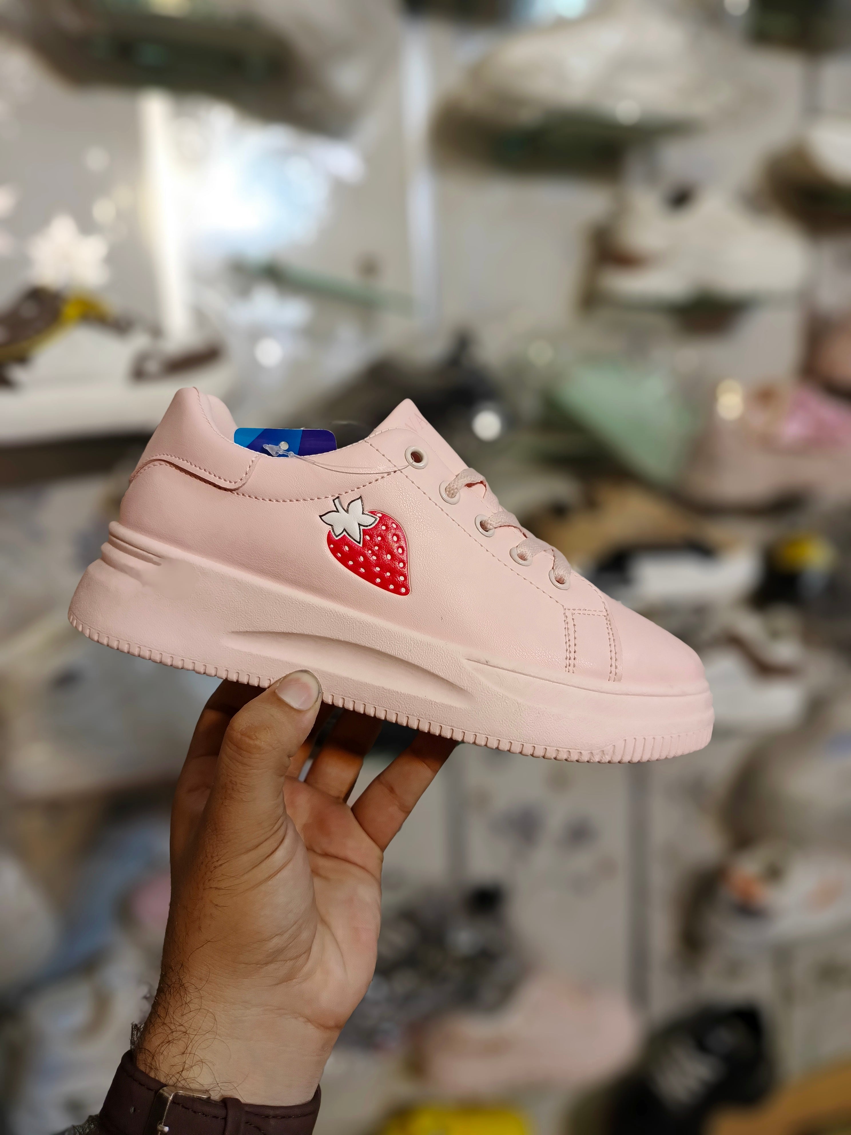 New Women Casual Walking Shoes Summer Flat Lace Up Leather High Quality Sneakers Fashion Flat-Bottomed Female Gump Sneakers
