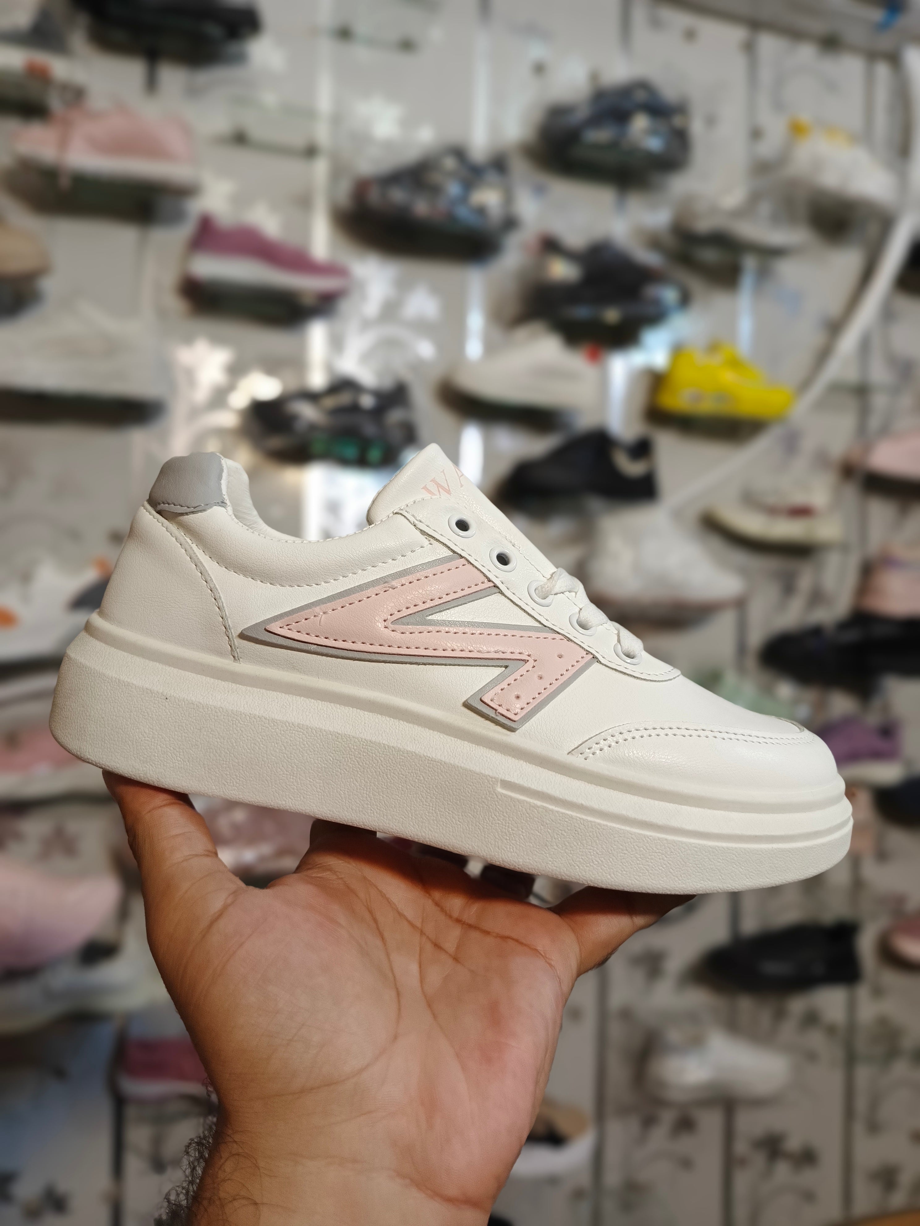 New Women Casual Walking Shoes Summer Flat Lace Up Leather High Quality Sneakers Fashion Flat-Bottomed Female Gump Sneakers
