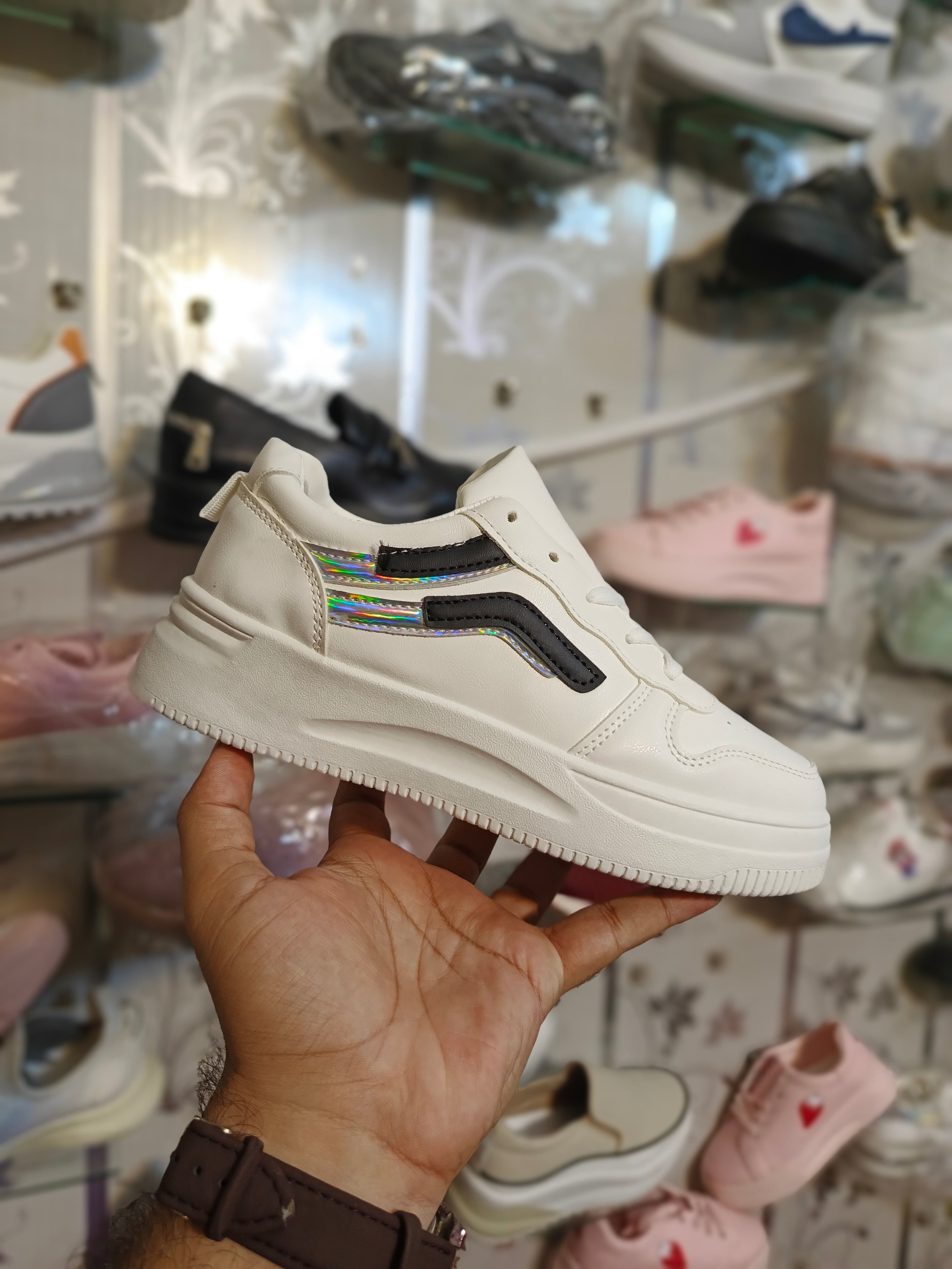 New Women Casual Walking Shoes Summer Flat Lace Up Leather High Quality Sneakers Fashion Flat-Bottomed Female Gump Sneakers