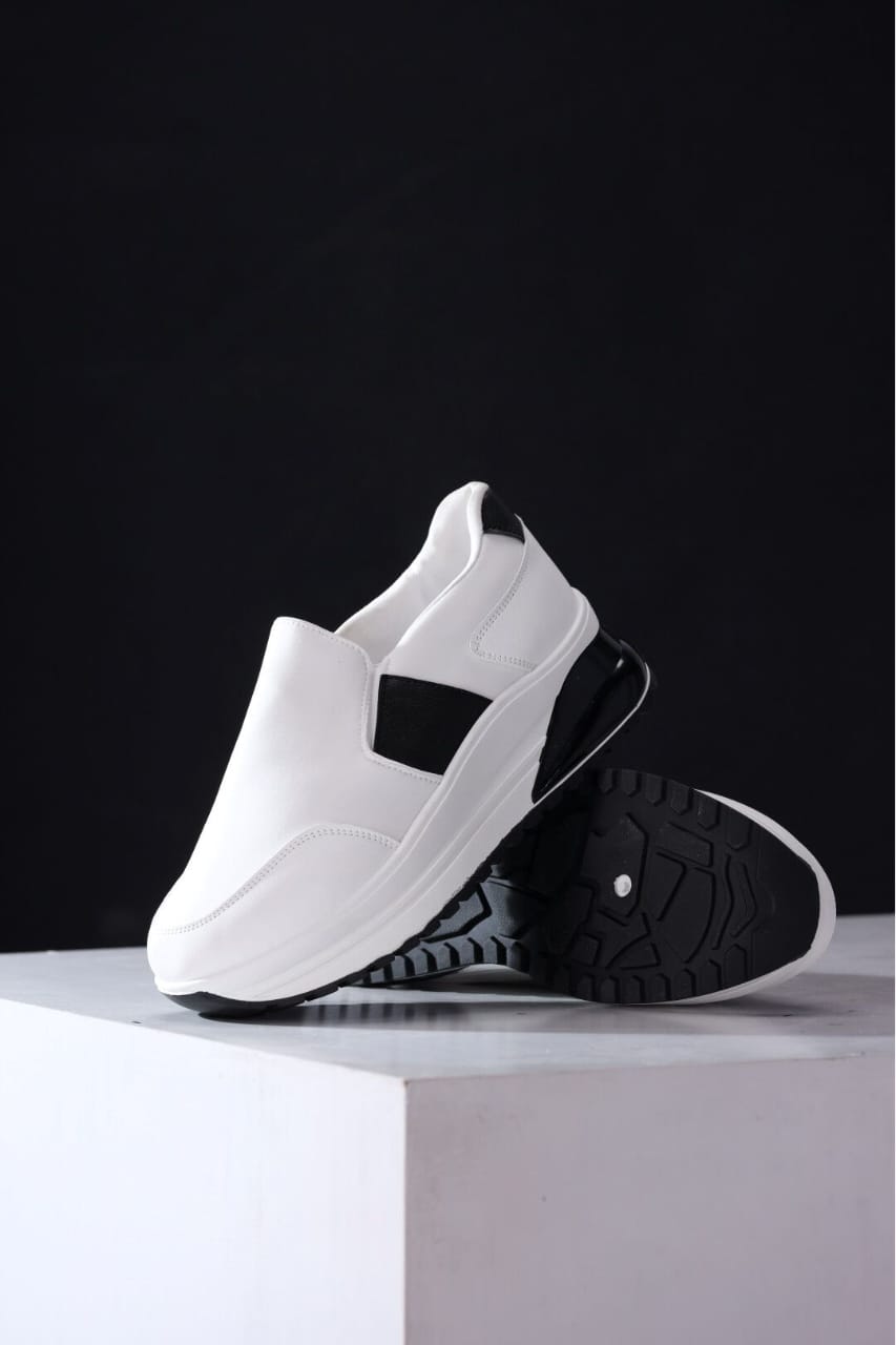 Donston Imported Sneakers — Style Meets Comfort!