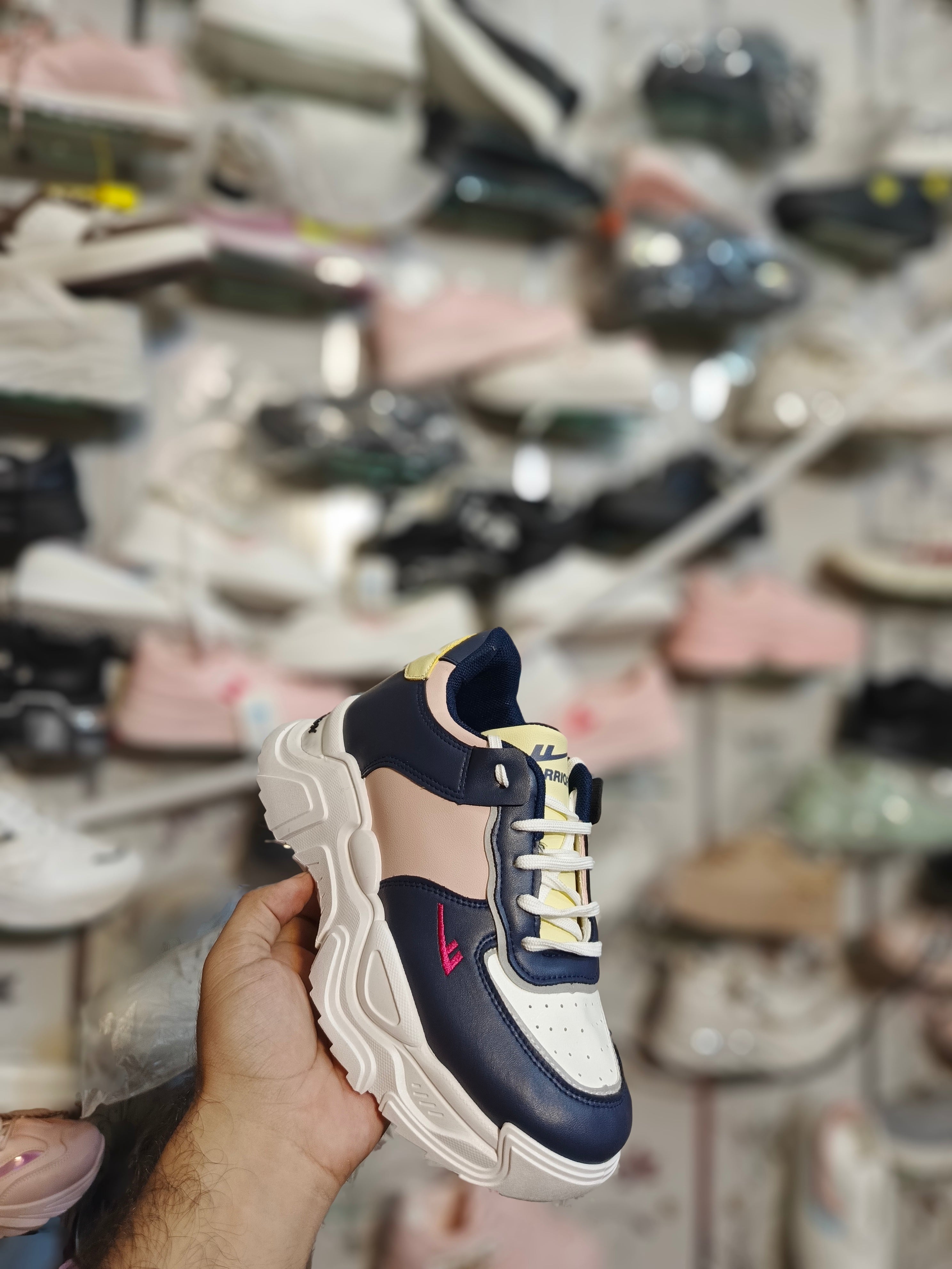 Chunky sole with gold chain sneakers for girl, women's