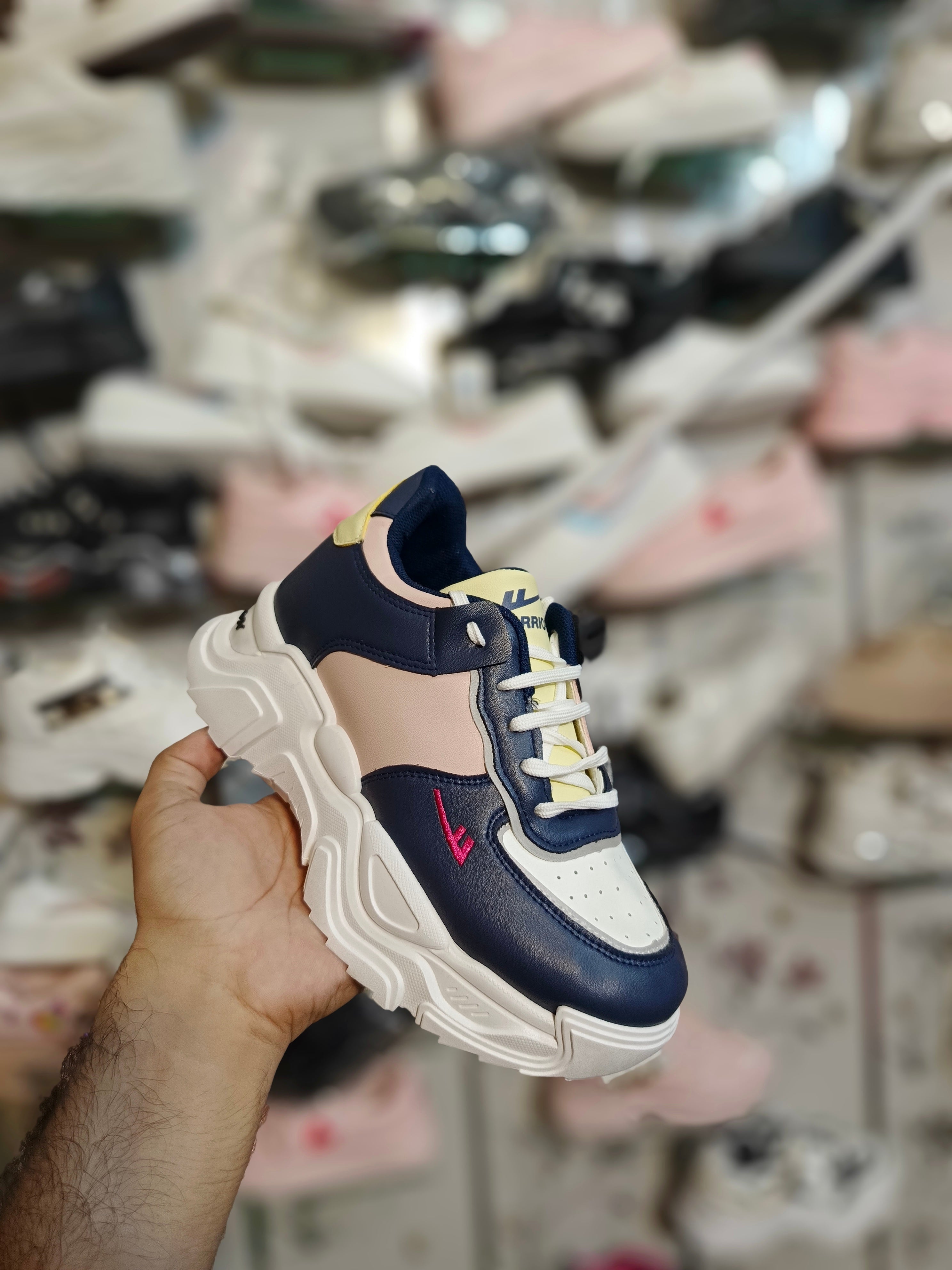 Chunky sole with gold chain sneakers for girl, women's