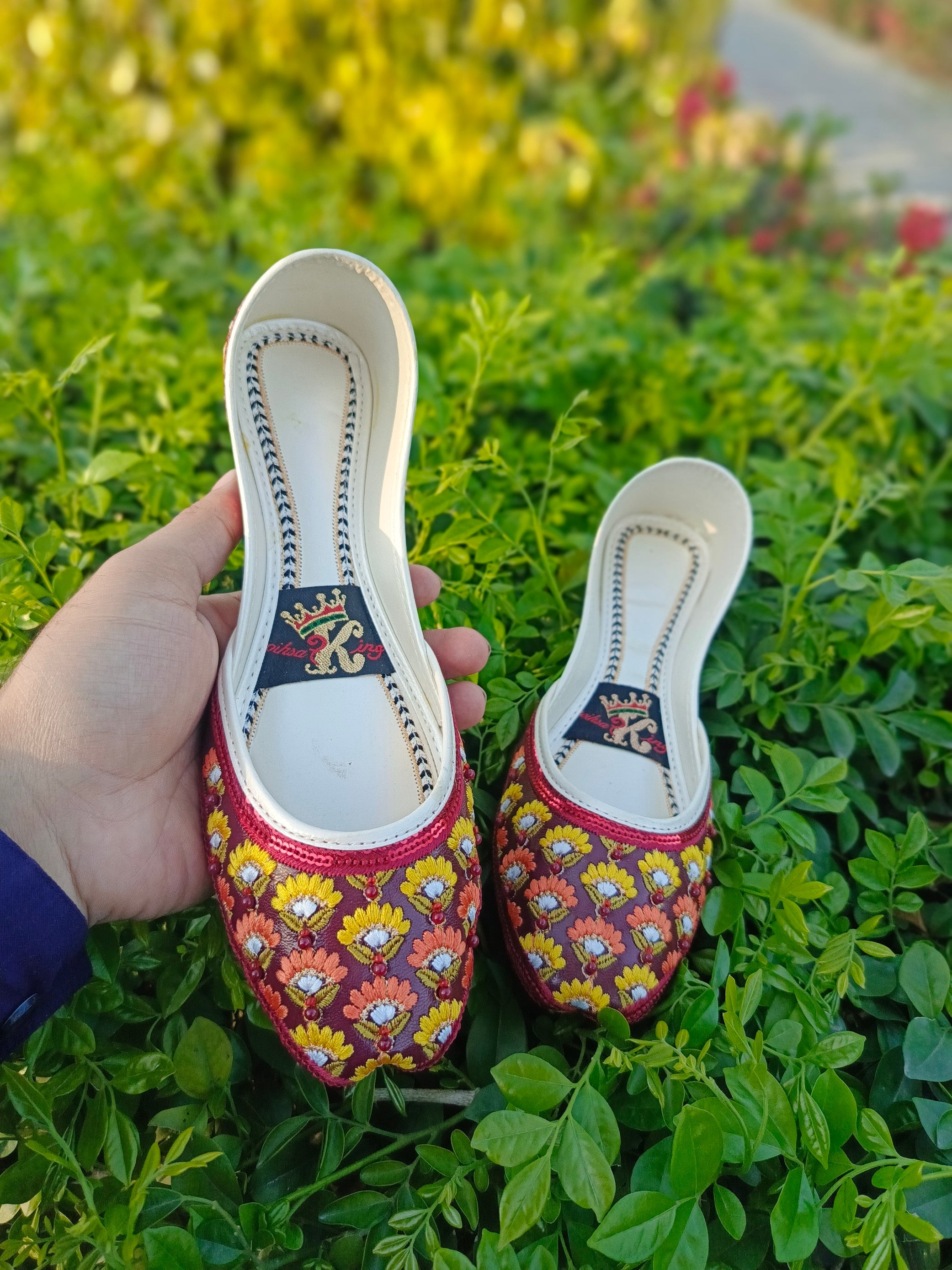 Luxury for Your Feet – Ultra-Soft & Durable Khussas