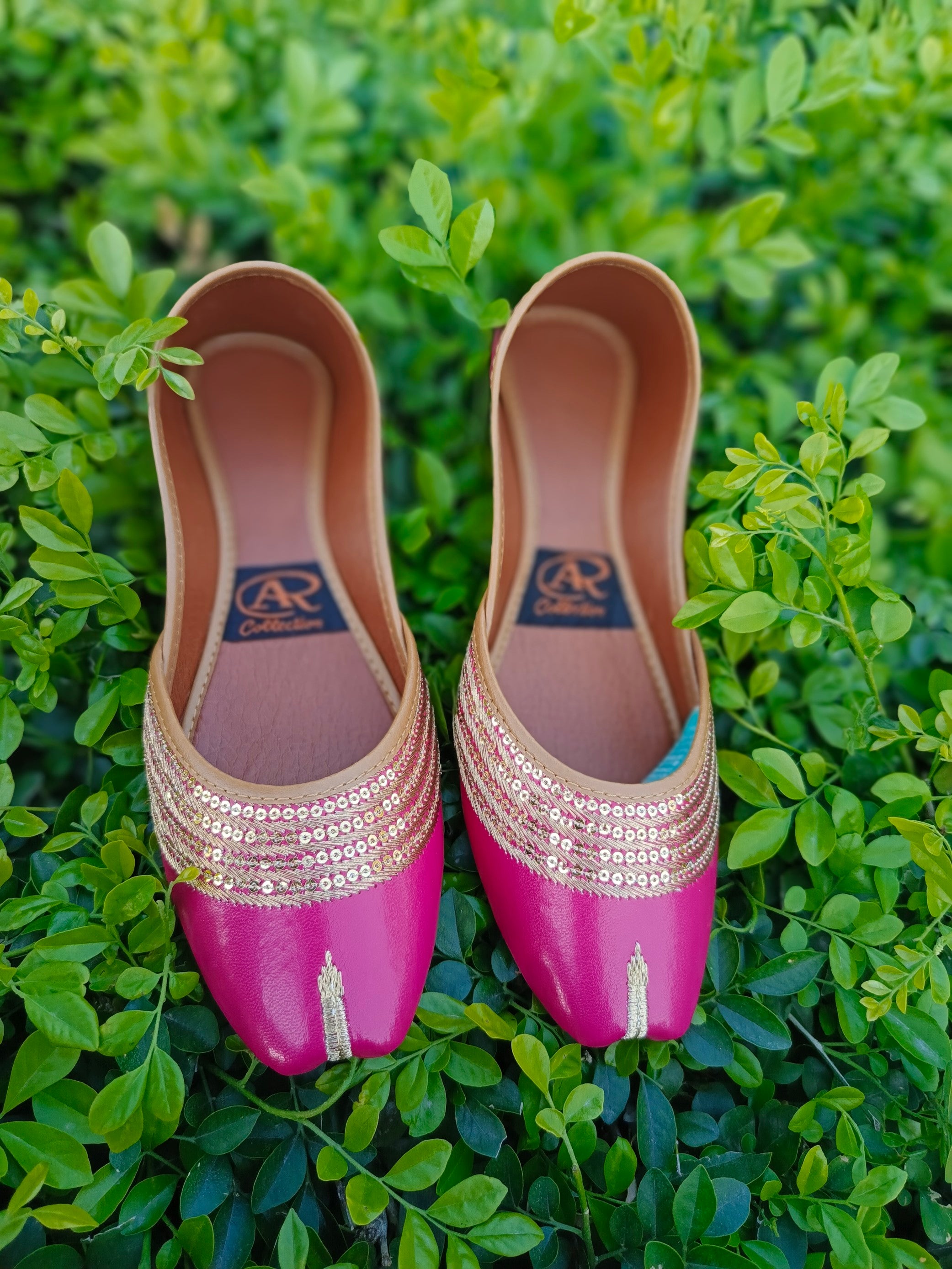 Vintage-Inspired Khussa – A Timeless Classic 🔥
