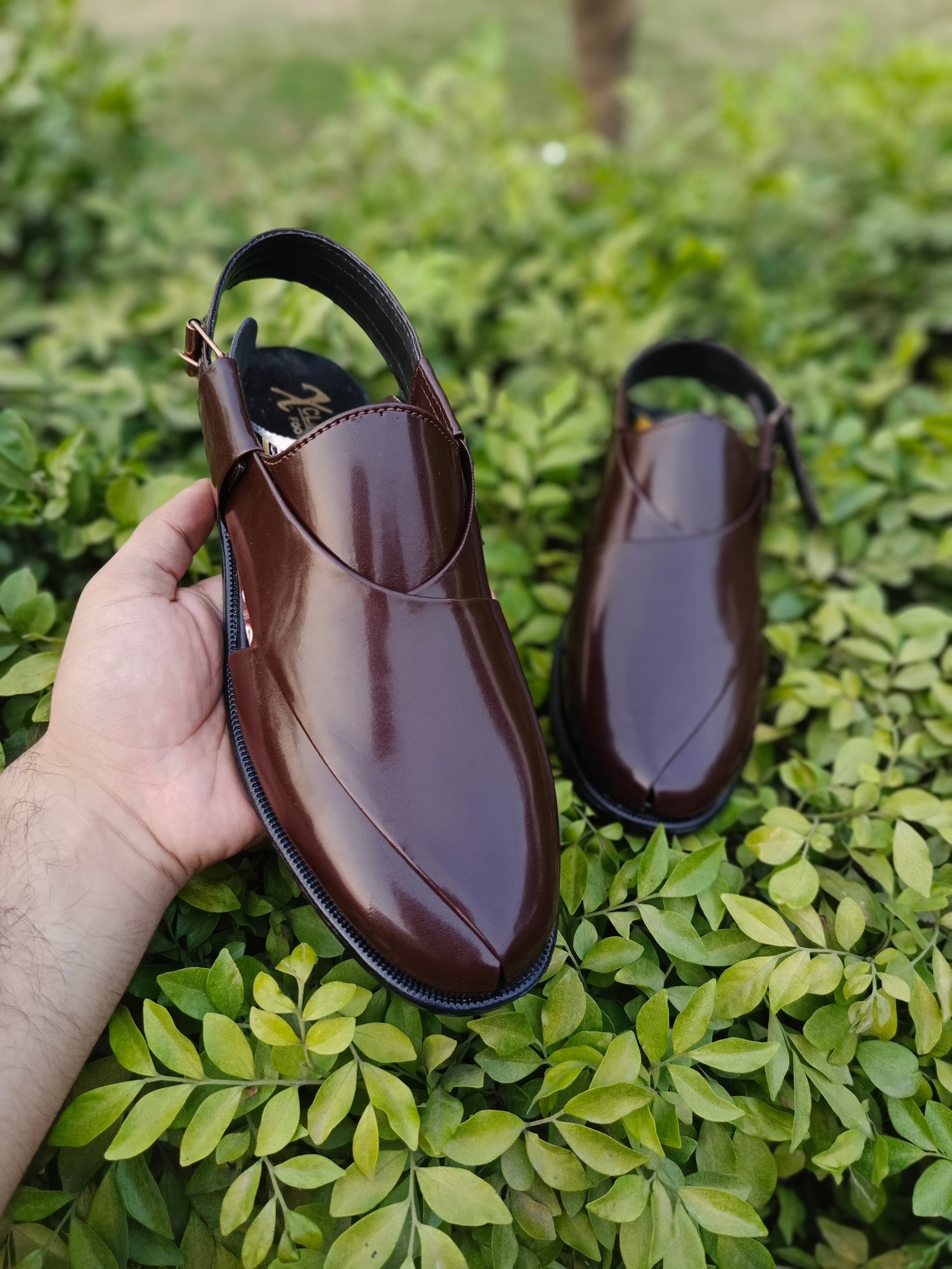 Classic Brown Glossy Peshawari Chappal – Premium Synthetic Finish