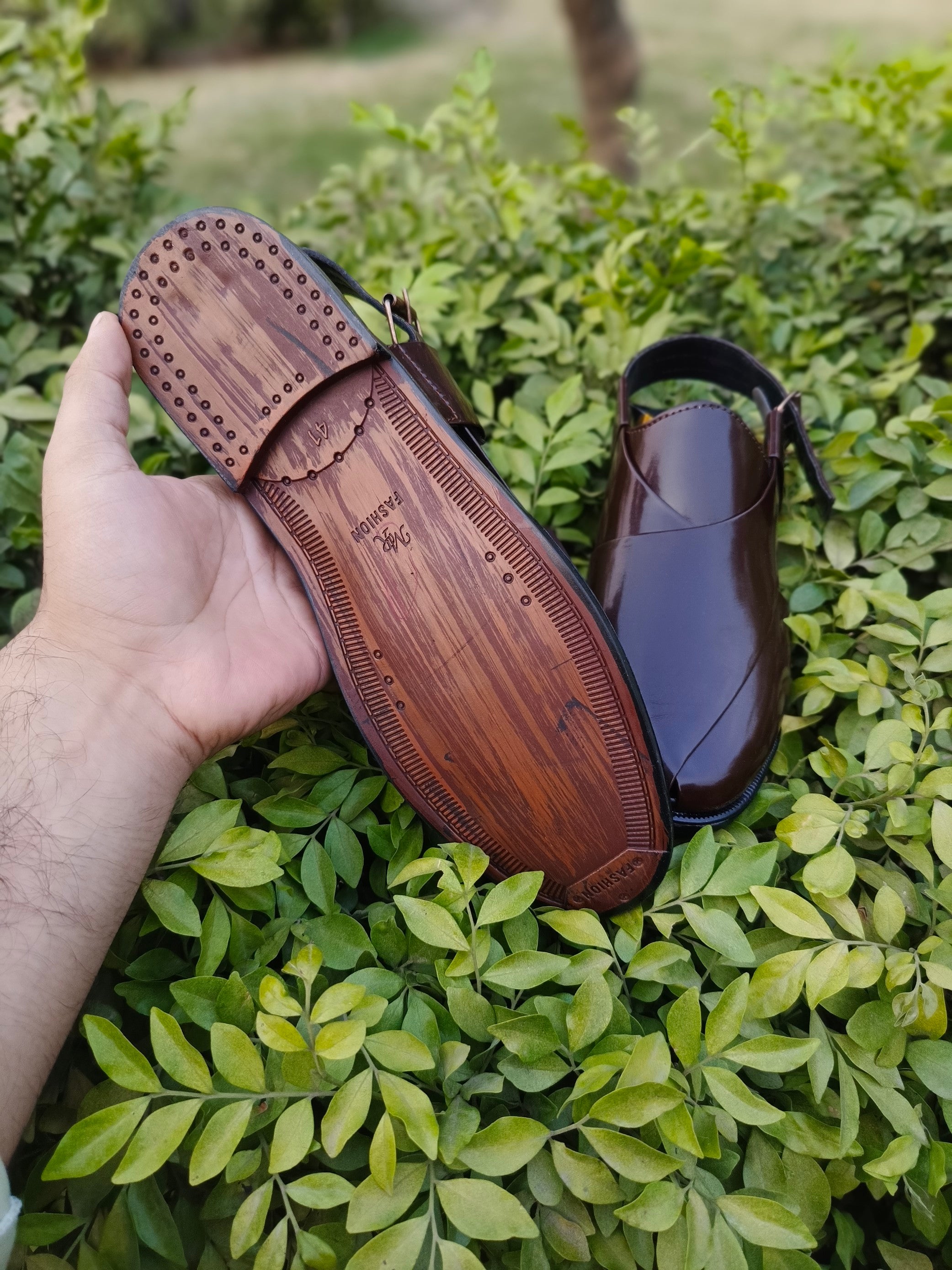 Classic Brown Glossy Peshawari Chappal – Premium Synthetic Finish