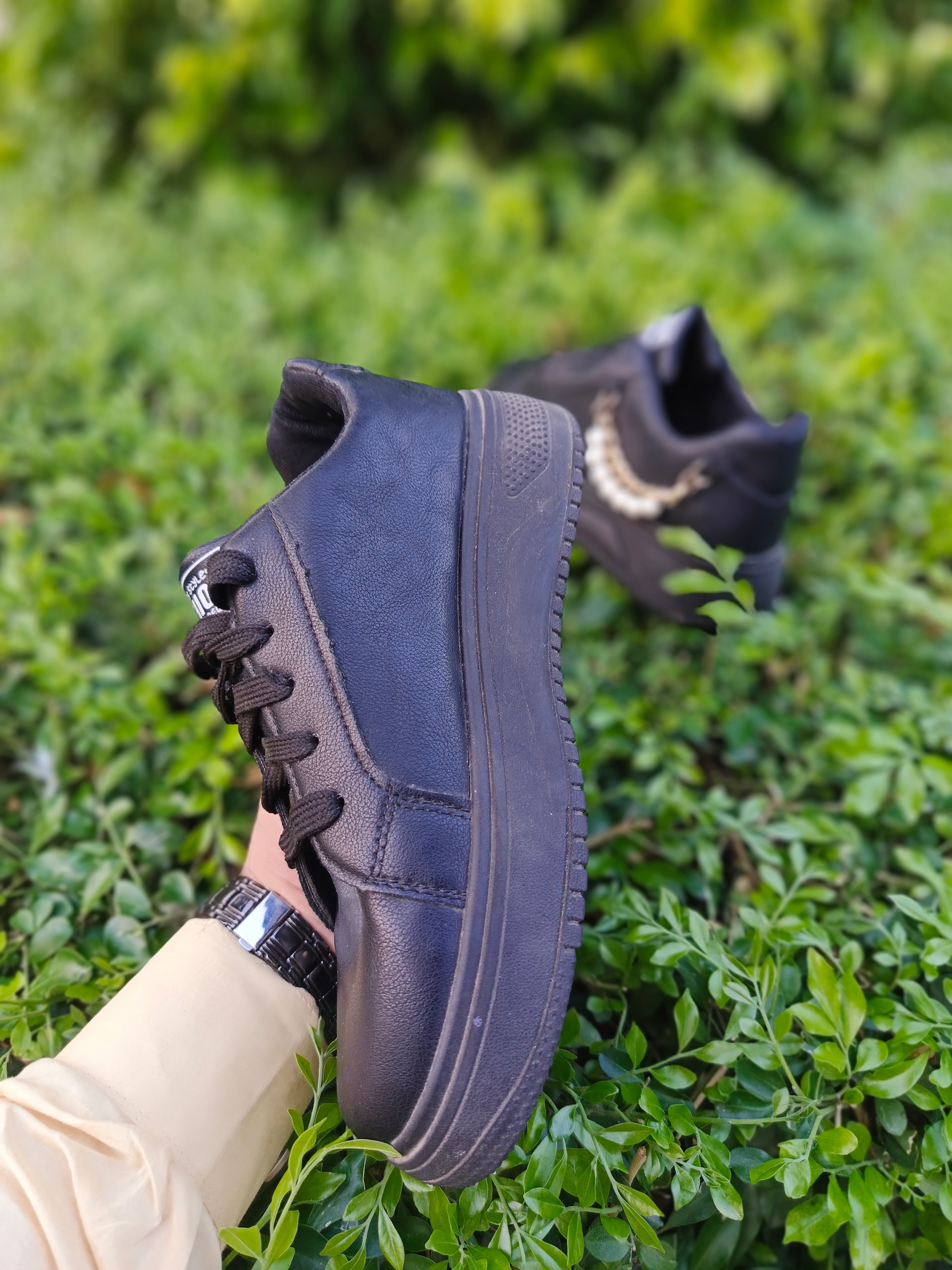 Double bangles sneakers