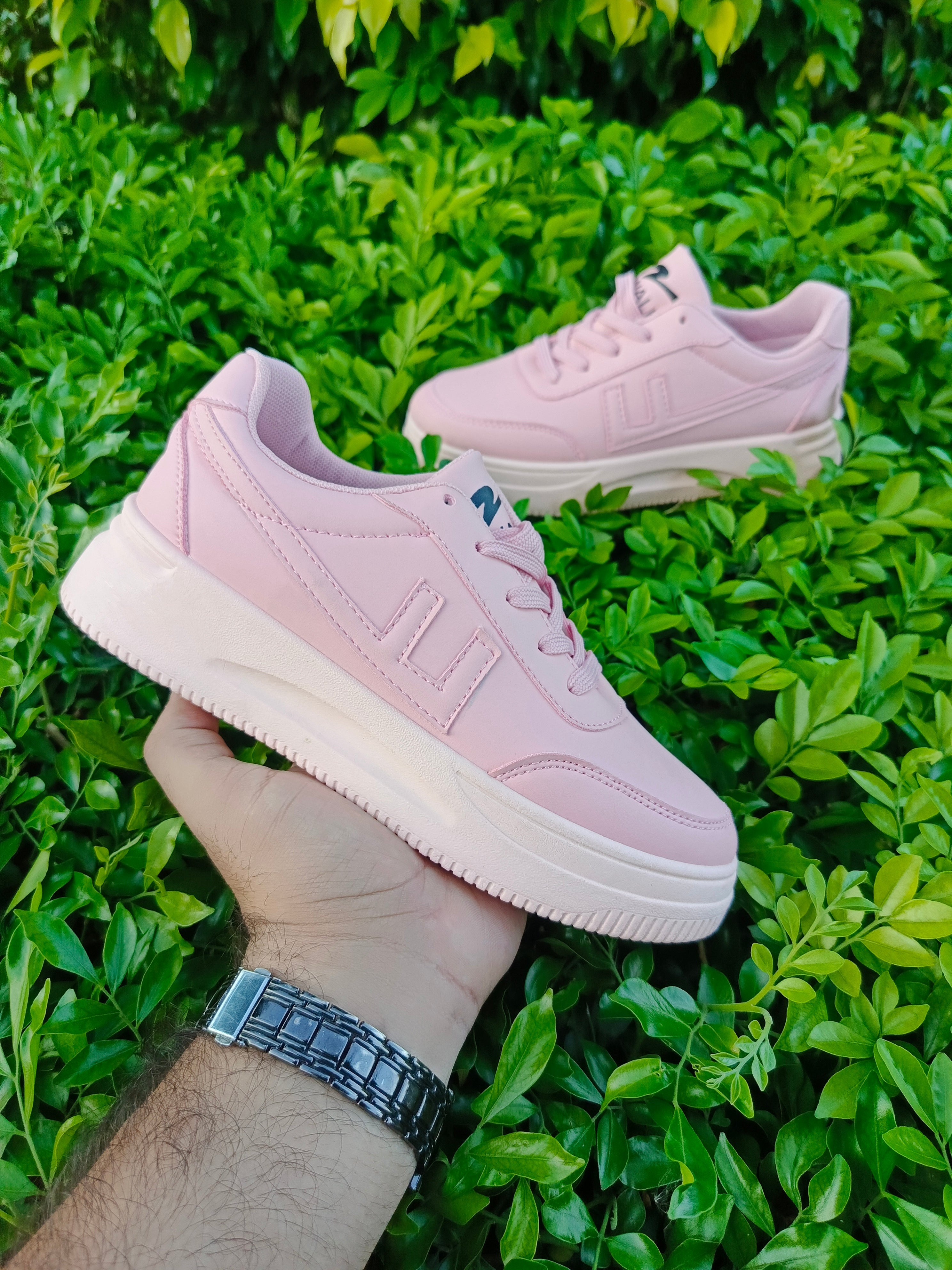 ✨ Fresh Drop – Daily wear Classic Sneakers  ✨