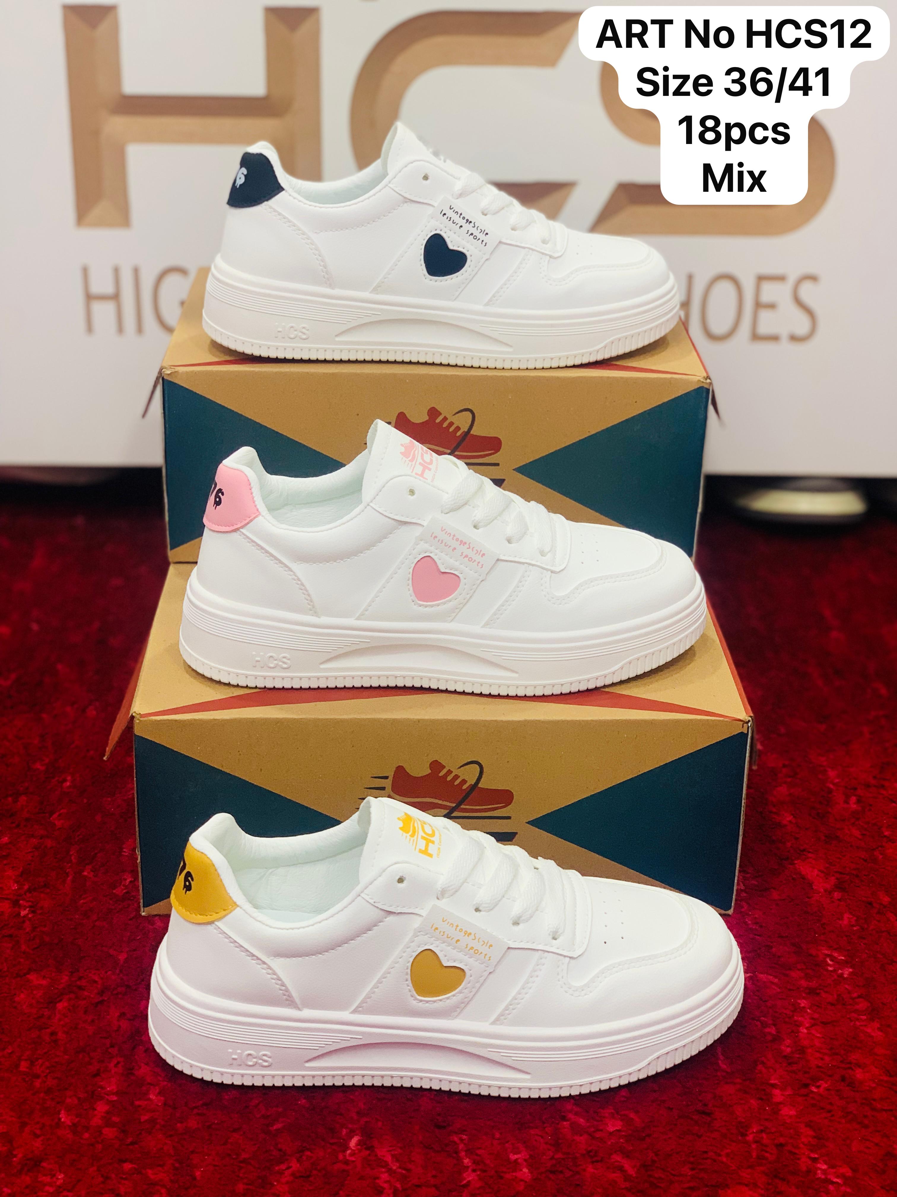 Women’s Heart Patch Fashion Sneakers | White Casual Shoes – Pink, Yellow & Blue