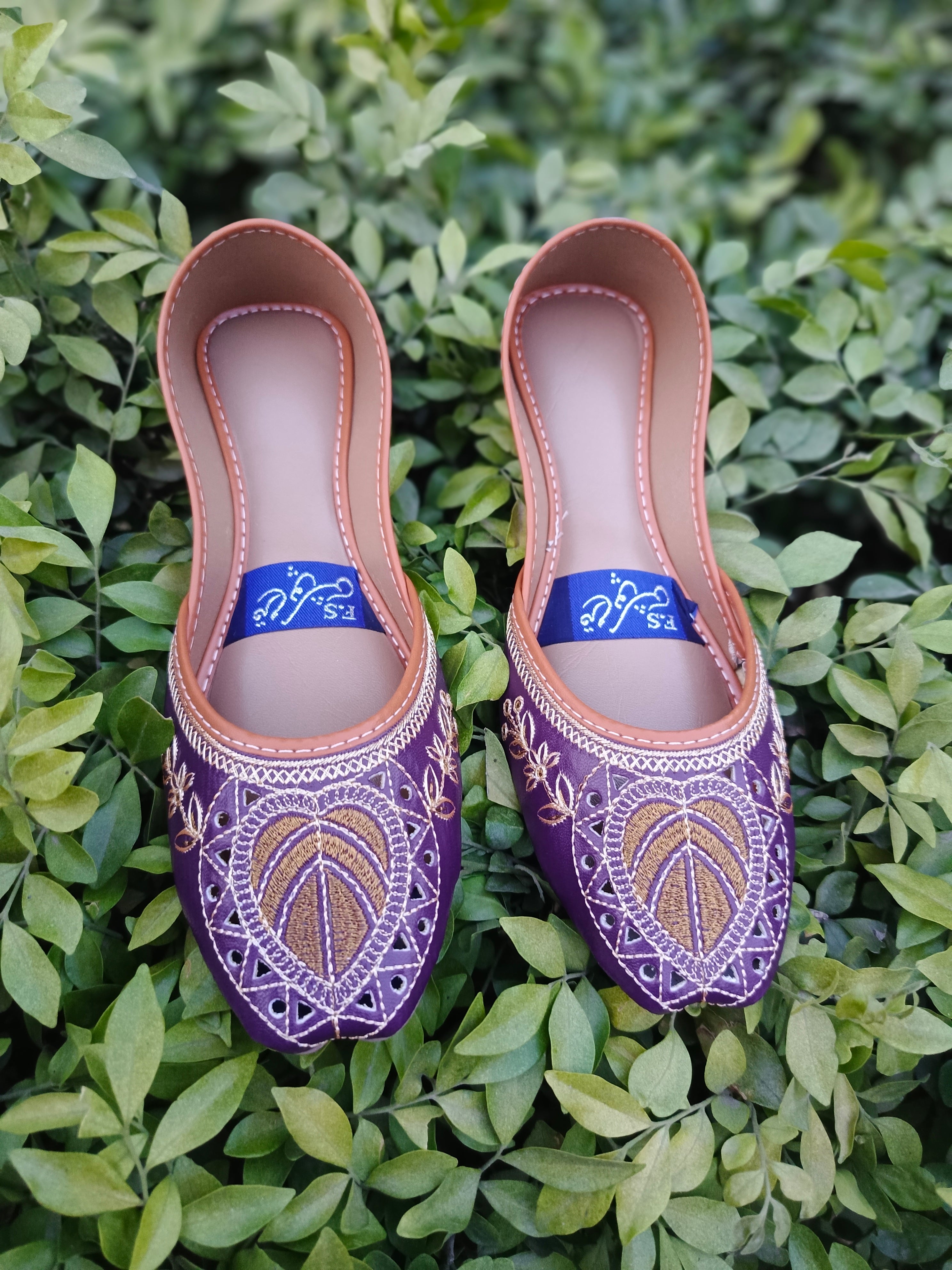 "Paigham-e-Fan – A Message of Art in Every Pair"