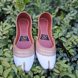 "TillaTaar – Where Threads Tell Royal Stories"
