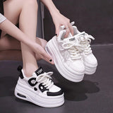 Black and White Panda Shoes for Women 2025 Autum New Style Small 8cm Platform Thick Sole Heightening White Shoes for Sports and Leisure