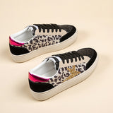 2026 Cross-Border Autumn New Lightweight Sneakers with Non-Slip Soft Soles for Women, Thick-Soled Casual Shoes, Fashionable Star-Patterned White Shoes