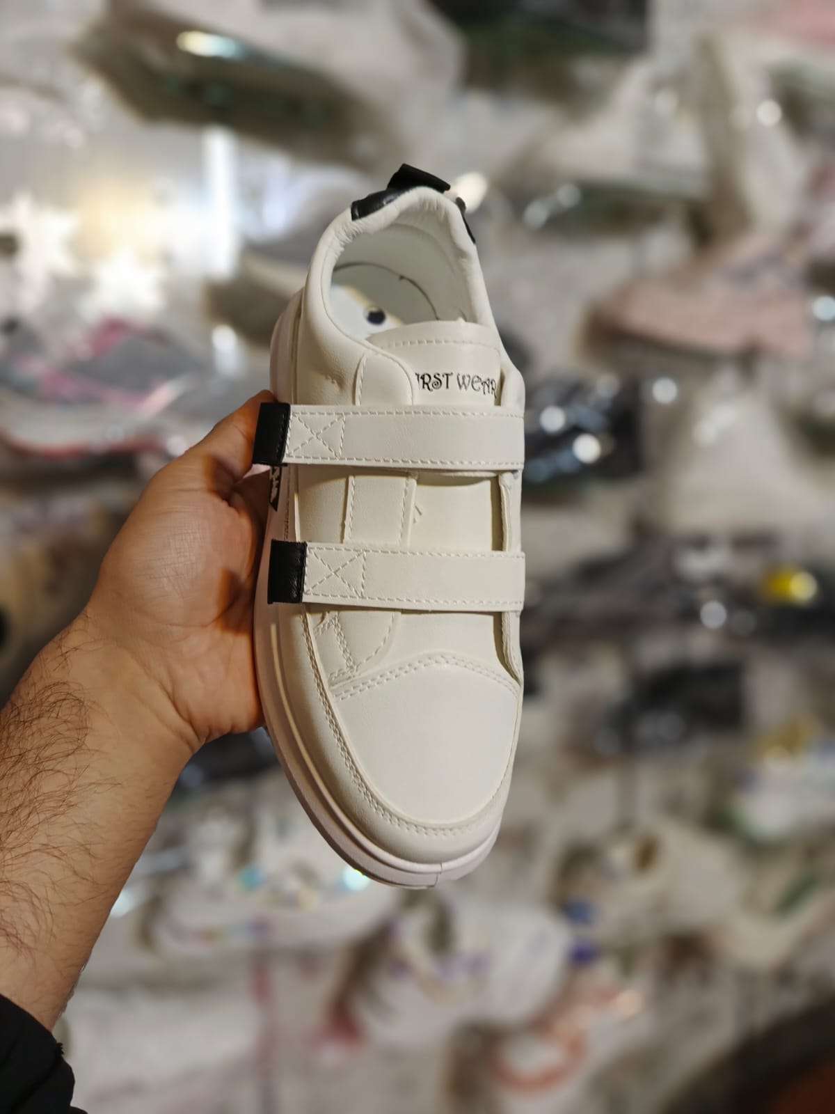 double strap flat easy wear sneakers for girl/women