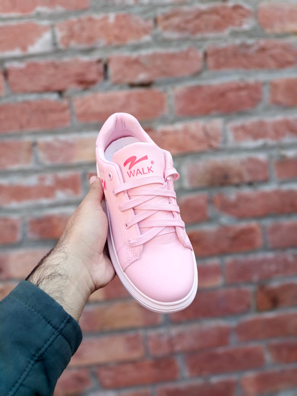 Light pink tiktok logo sneakers-Daily use sneakers for girl/women
