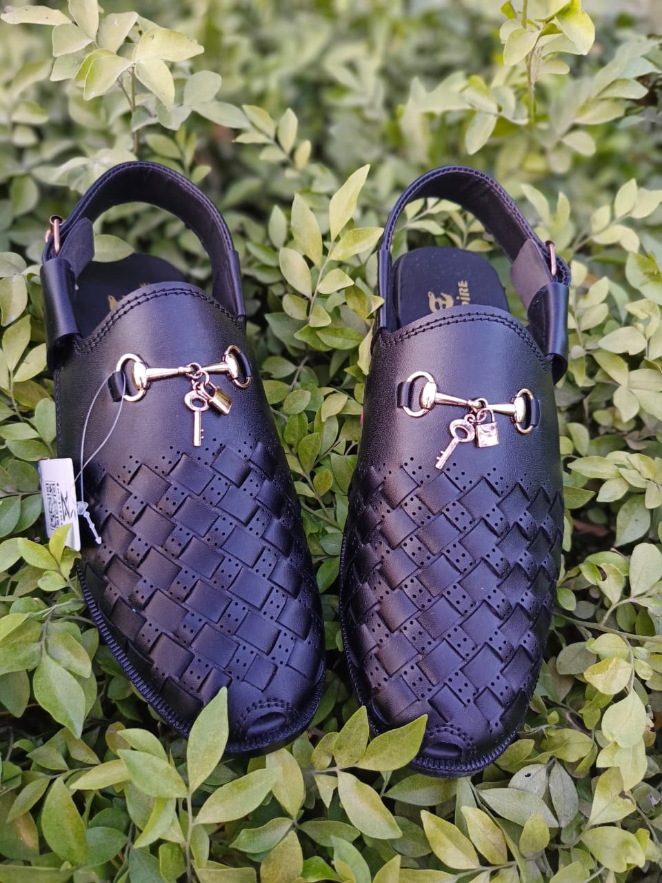 Inspire Men’s Black Traditional Peshawari Sandal – Handcrafted, Premium Comfort