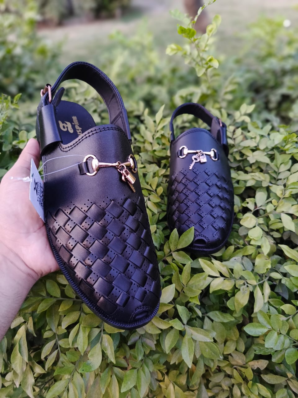 Inspire Men’s Black Traditional Peshawari Sandal – Handcrafted, Premium Comfort