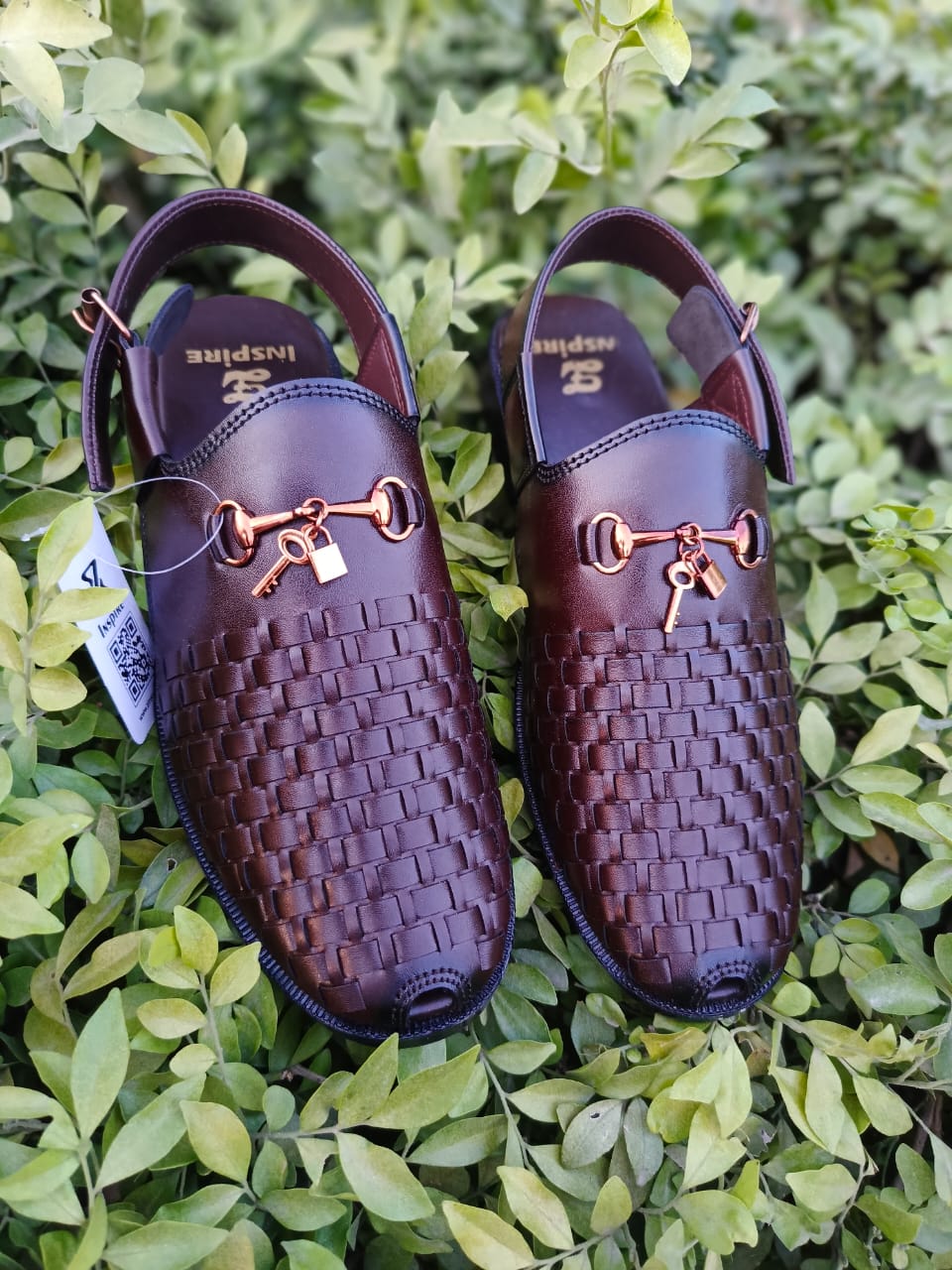 Inspire Men’s Black Traditional Peshawari Sandal – Handcrafted, Premium Comfort