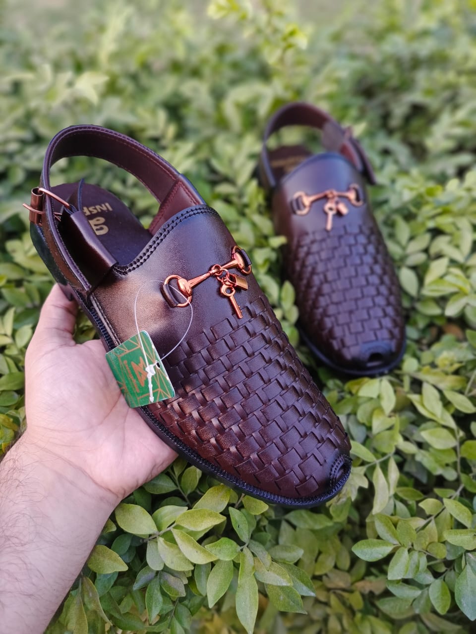 Inspire Men’s Black Traditional Peshawari Sandal – Handcrafted, Premium Comfort