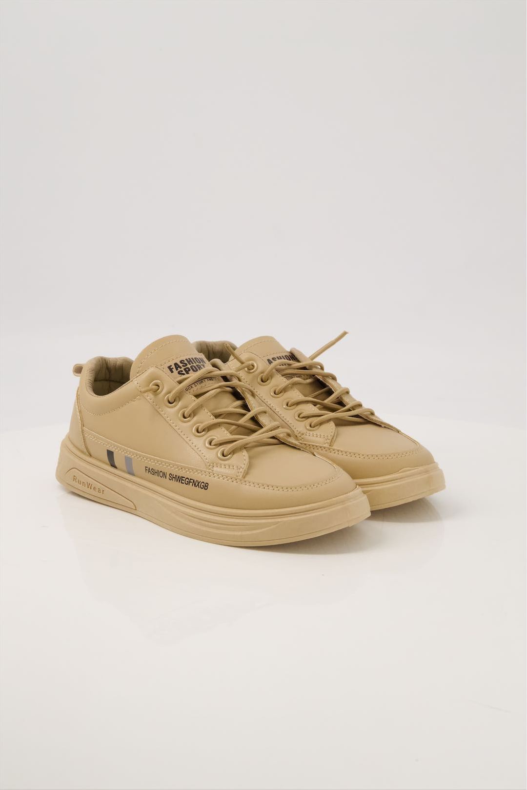 Run wear sneakers for girls/women