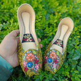 Traditional Handcrafted Khussa – Timeless Elegance🔥