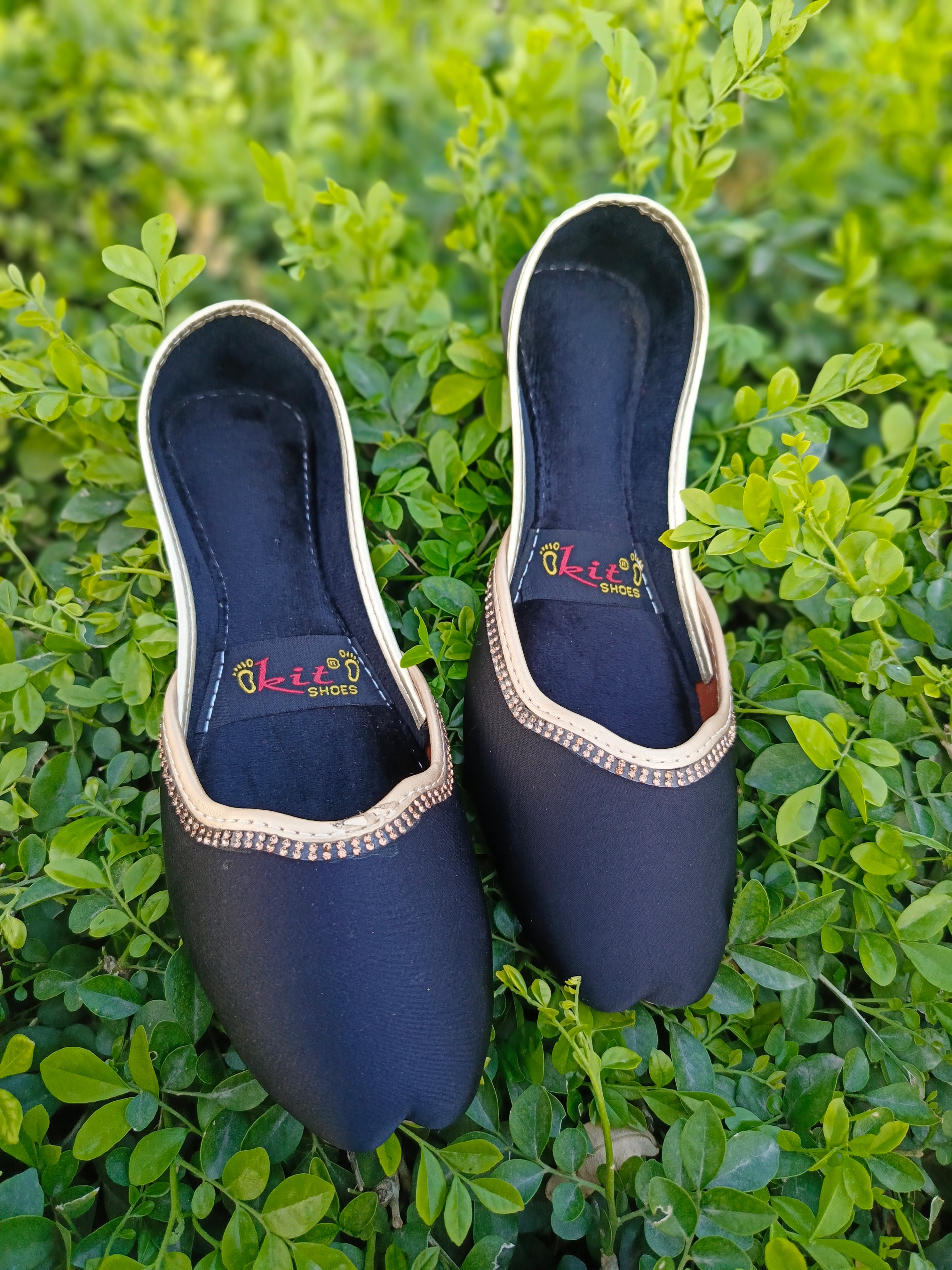 Latest Khussa – Elegant, Stylish & Comfortable!