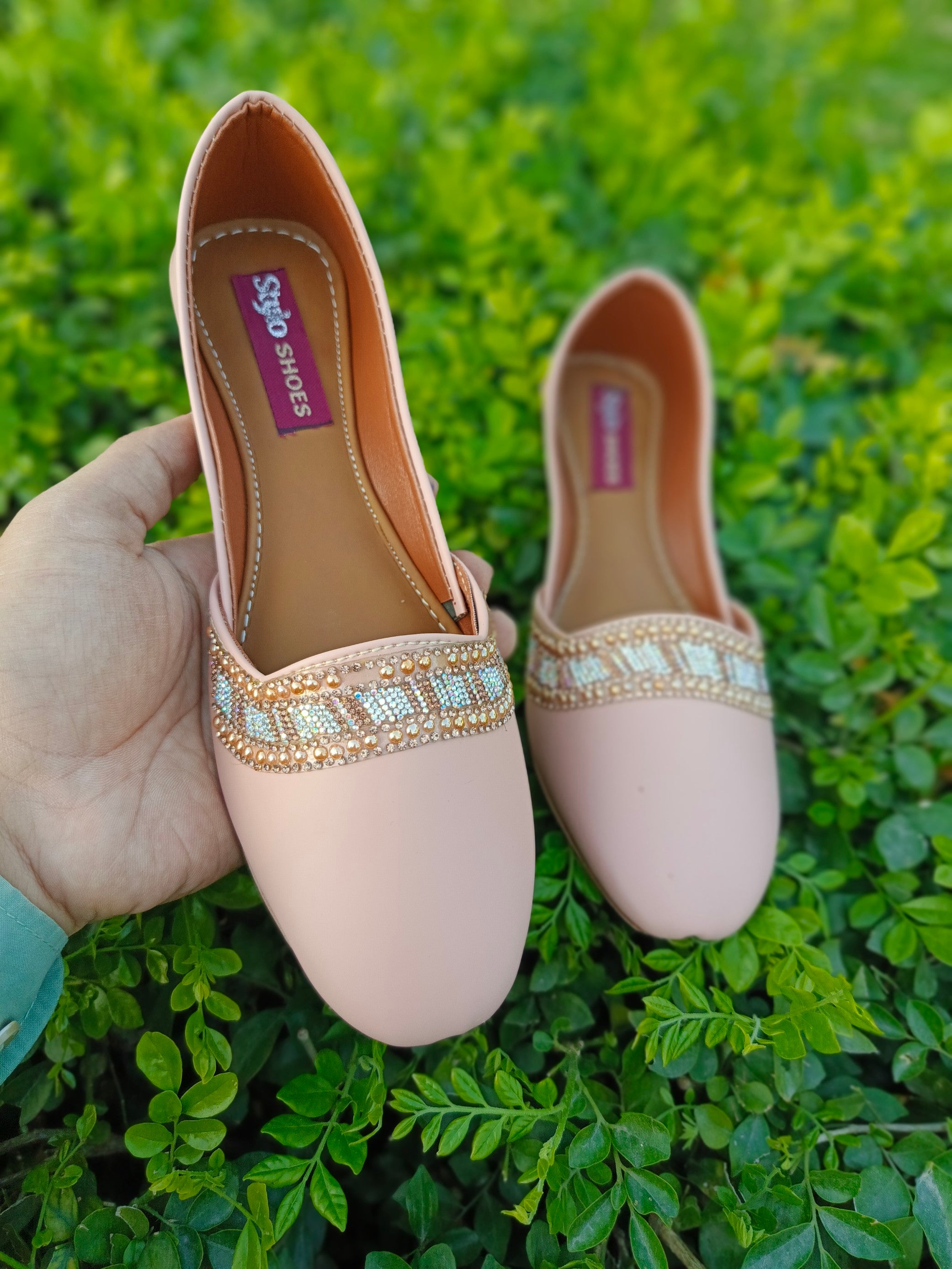 Pastel Khussa – Soft Hues for Every Outfit🔥