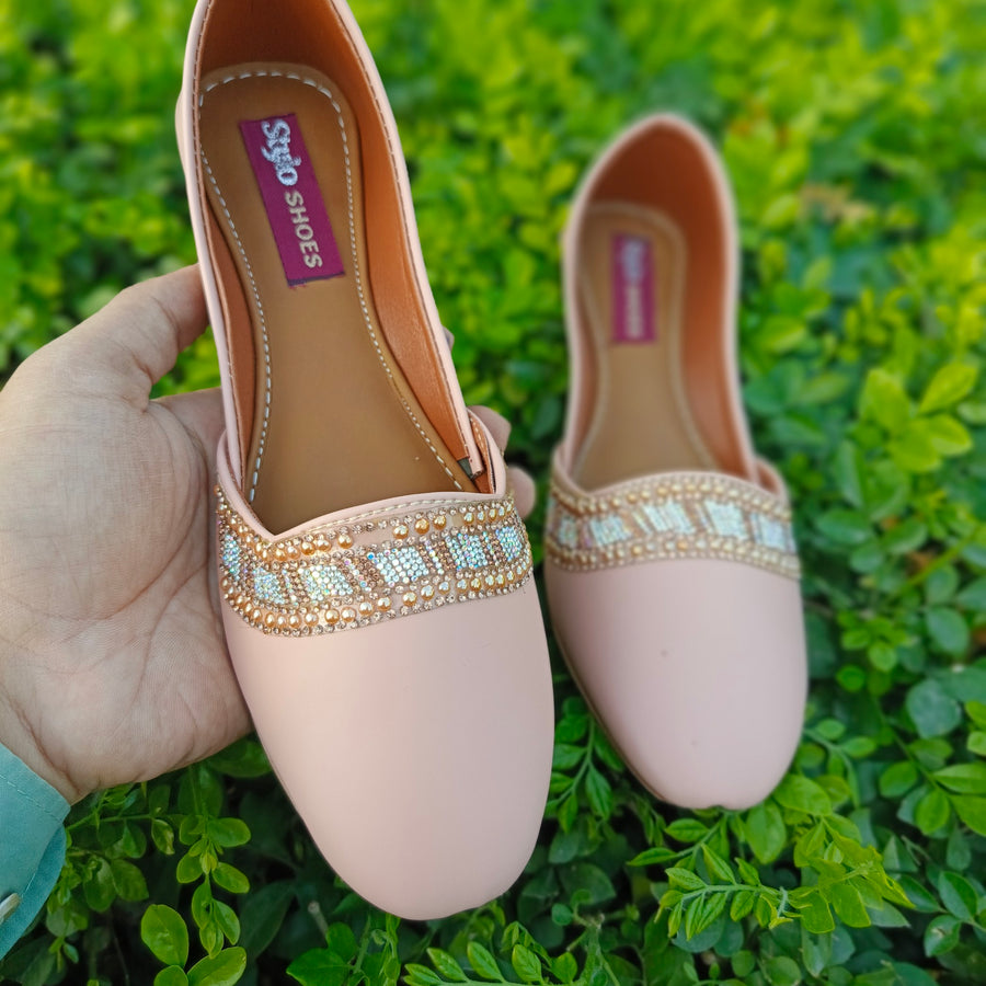 Pastel Khussa – Soft Hues for Every Outfit🔥