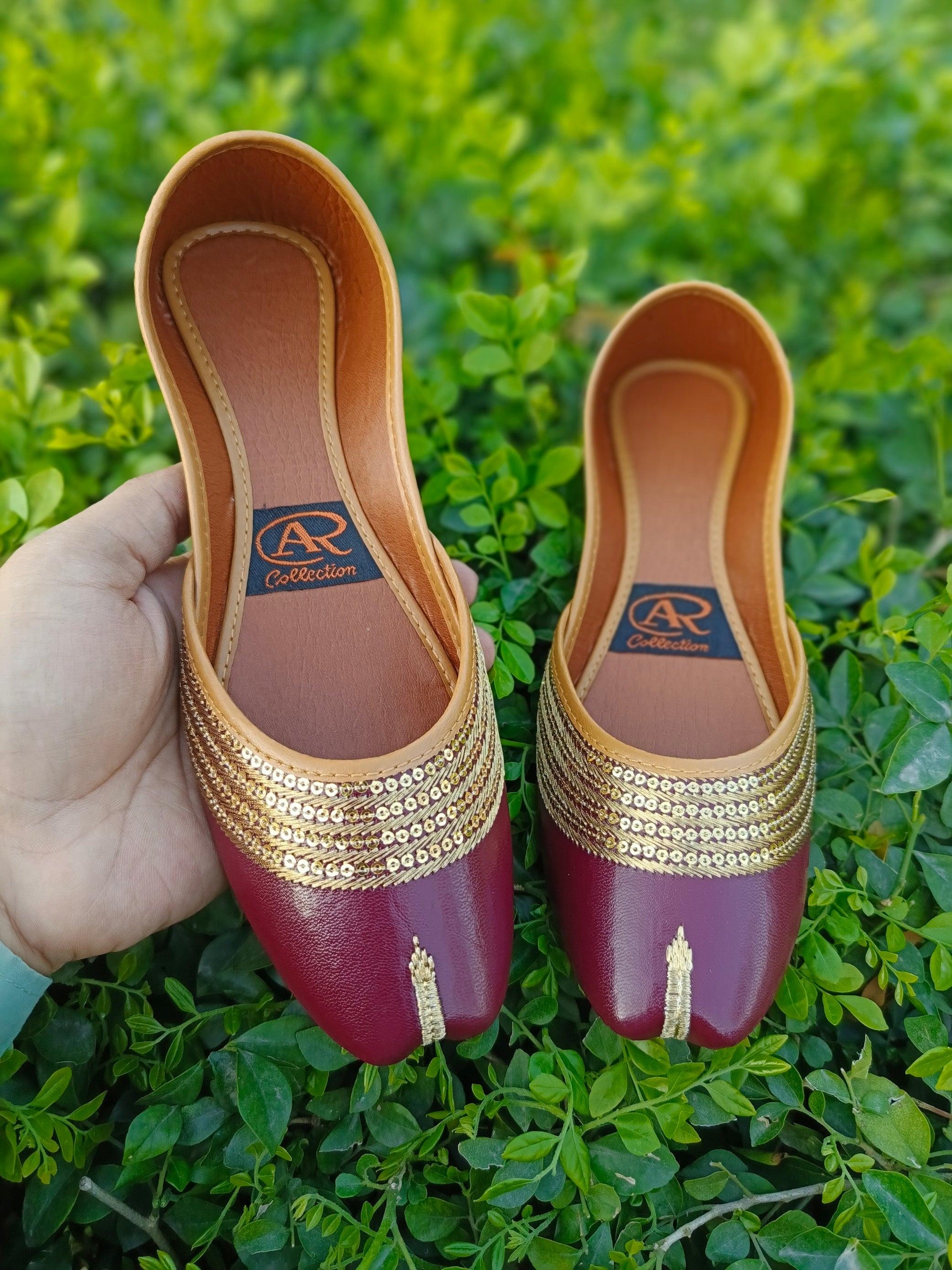 Royal Punjabi Khussa – A Touch of Heritage🔥